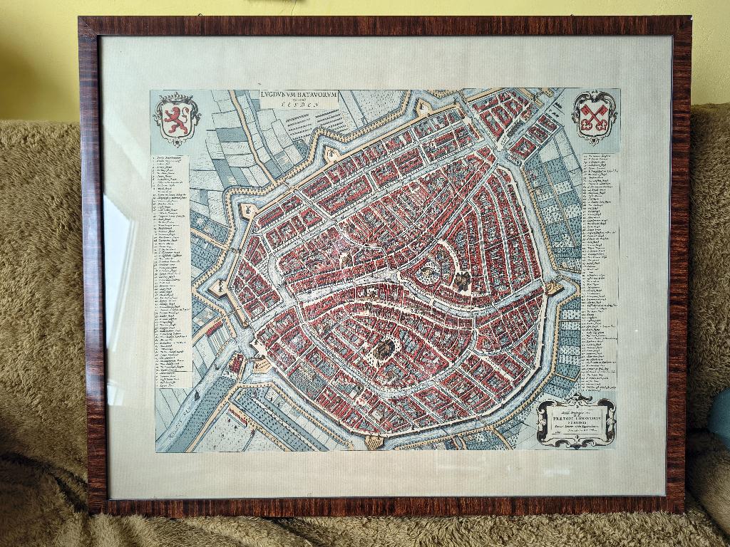Reproductie oude kaart Leiden in lijst (Blaeu 1649), Boeken, Atlassen en Landkaarten, Ophalen, Voor 1800, Blaeu, Nederland