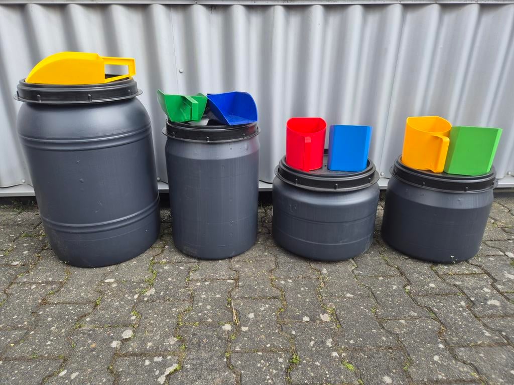 Voertonnen en voerscheppen, Dieren en Toebehoren, Ophalen