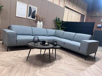 ZGAN MONTEL Design Hoekbank - Grijs - 295 x 255 beschikbaar voor biedingen