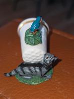 Handmate  Vingerhoedje porselein/ Tin poes en vogel, Verzamelen, Vingerhoedjes, Ophalen of Verzenden, Zo goed als nieuw