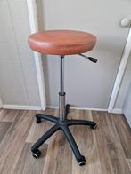 Mooie  retro kappers  kruk, Huis en Inrichting, Krukjes, Ophalen of Verzenden, Gebruikt, Overige materialen