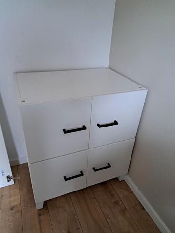 2x Platsa kast zonder deuren