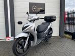 Suzuki Sixteen 150 | Motorscooter | Grijs | NL | A2, Motoren, 156 cc, Scooter, Bedrijf, Minimaal motorrijbewijs A2