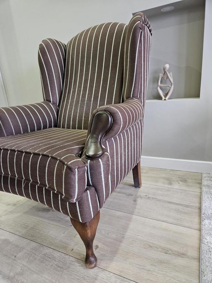 Klassieke Fauteuil met Strepen, Huis en Inrichting, Fauteuils, Gebruikt, Hout, 50 tot 75 cm, Minder dan 75 cm, Ophalen