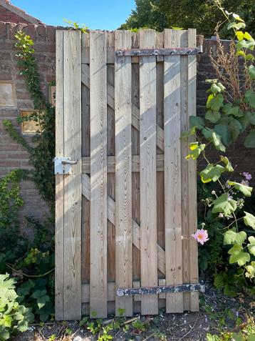 Tuinpoort beschikbaar voor biedingen