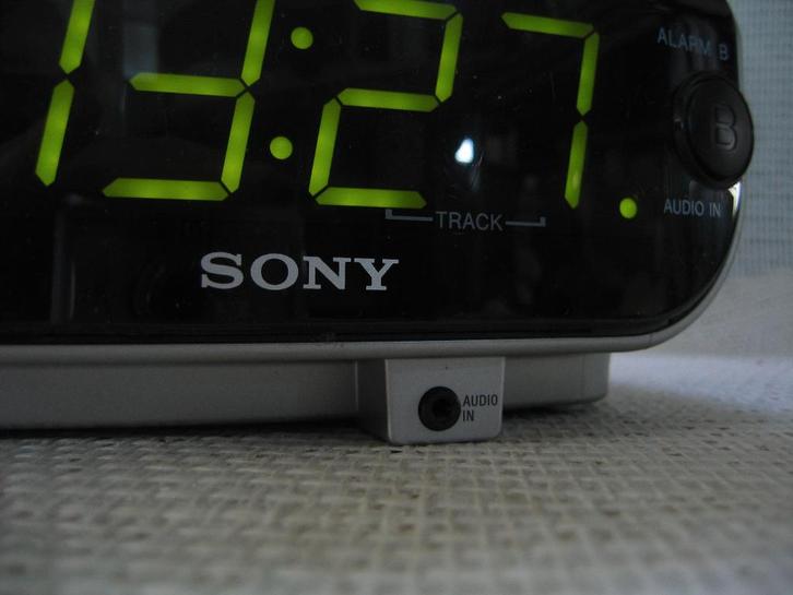 Sony Sony ICF-CD814 Dreammachine CD AUX clockradio Japan2000, Audio, Tv en Foto, Radio's, Zo goed als nieuw, Overige typen, Met cd-speler