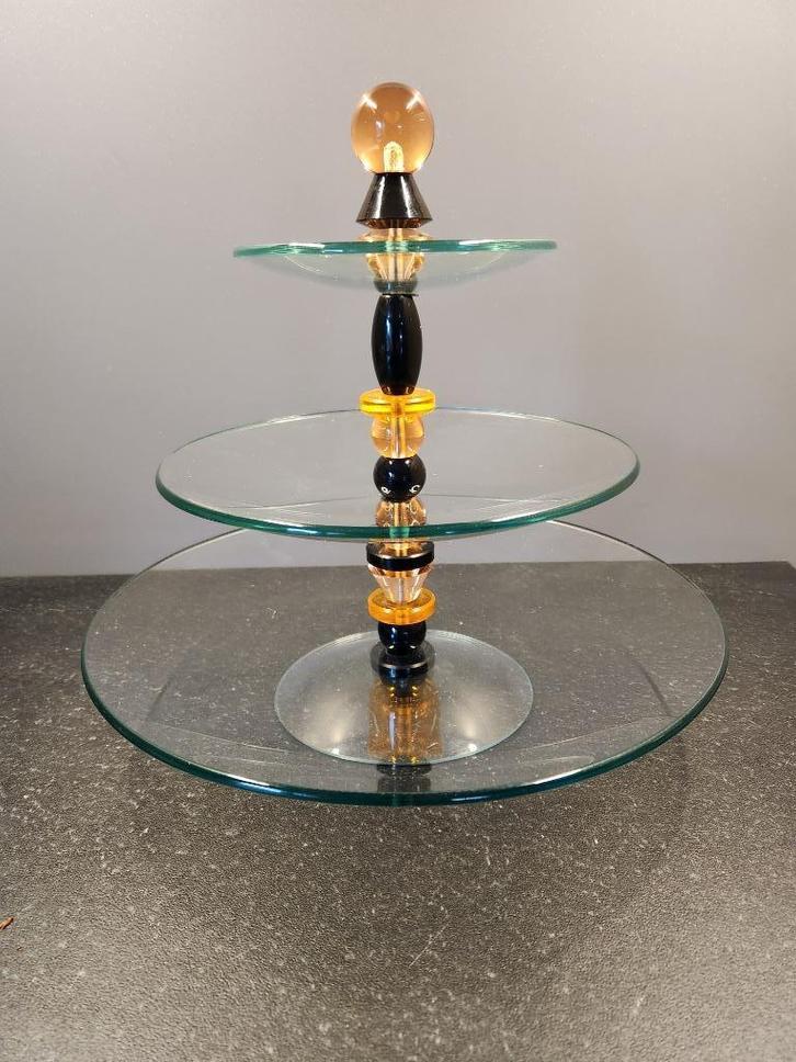 kleurrijke glazen etagère, Huis en Inrichting, Woonaccessoires | Etagères, Zo goed als nieuw, Ophalen