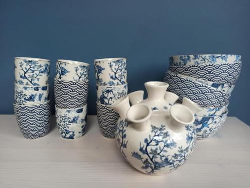 blauw wit - servies Kruidvat + tulpenvaas oosterse look 16 s, Huis en Inrichting, Keuken | Servies, Nieuw, Overige stijlen, Ophalen