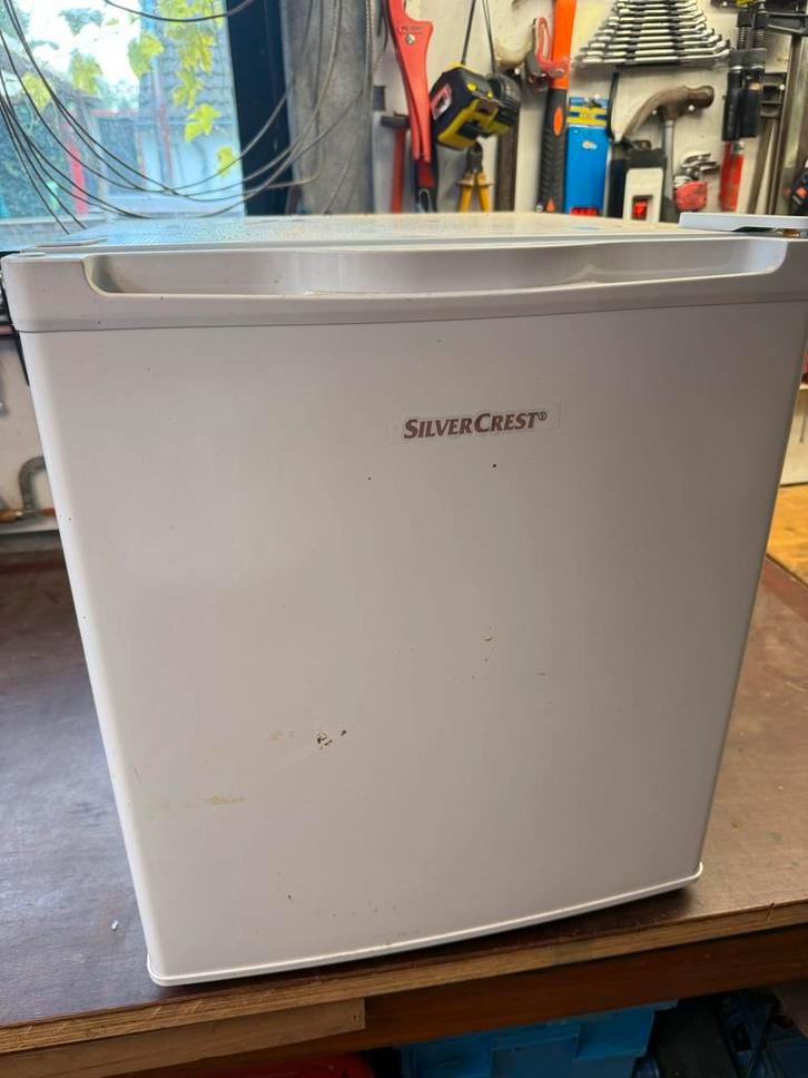 Nieuwe Silvercrest Mini Koelkast met 0c koelvak, Witgoed en Apparatuur, Koelkasten en IJskasten, Nieuw, Met vriesvak, Minder dan 75 liter