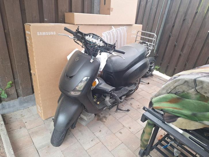 Sym Fiddle II brommer + onderdelen - Opknapper, Fietsen en Brommers, Scooters | SYM, Gebruikt, Fiddle, Maximaal 45 km/u, Benzine