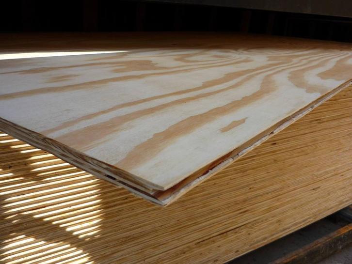 Underlayment 18mm Elliotis Pine C-/C+ 244x122cm Mes en Groef, Doe-het-zelf en Verbouw, Platen en Panelen, Nieuw, Multiplex, Minder dan 20 mm