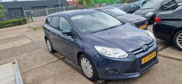 Ford Focus 1.6 Tdci 77KW Wagon 2013 Grijs airco cruise navi beschikbaar voor biedingen