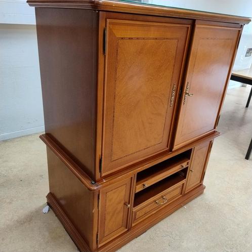 Mooi klassieke retro TV Meubel. Ideaal & prachtig tegelijk!, Huis en Inrichting, Kasten | Secretaires, Zo goed als nieuw, Ophalen