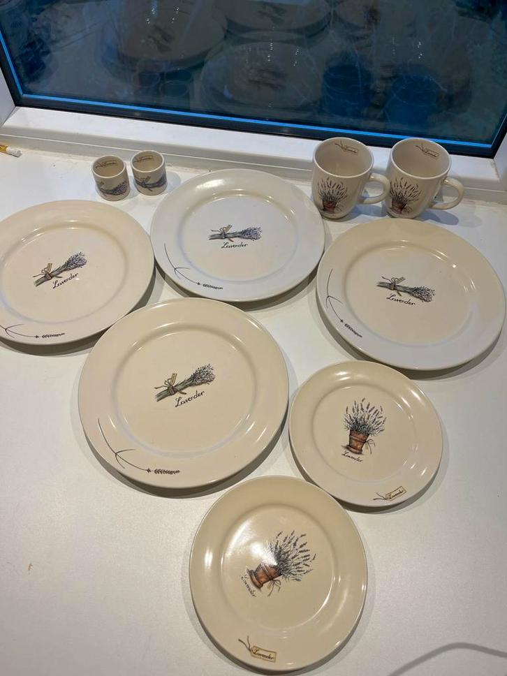 Jan Ter Steege Servies Lavendel, Huis en Inrichting, Keuken | Servies, Gebruikt, Compleet servies, Overige stijlen, Aardewerk