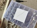 Box of ear hose clamp, Ophalen, Zo goed als nieuw