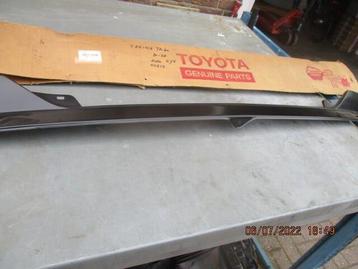 voorbumper onder plaat Toyota Corona VT 140  past ook op Car beschikbaar voor biedingen