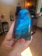Hele mooi diep blauwe labradoriet sculptuur!, Verzamelen, Mineralen en Fossielen, Ophalen of Verzenden, Mineraal