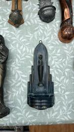 Maria beeldje met wijwaterbakje, Ophalen