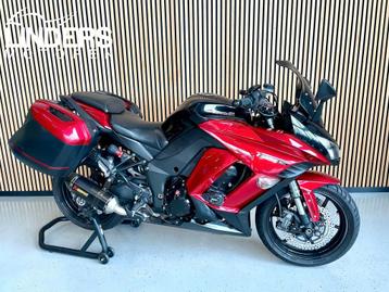 KAWASAKI Z1000 SX Akrapovic (bj 2015) beschikbaar voor biedingen