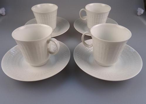 Lorenz Hutschenreuther Helb, 4 porseleinen kopje en schotel, Huis en Inrichting, Keuken | Servies, Kop(pen) en/of Schotel(s), Overige stijlen