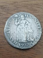 Gulden 1737 zilver,waarschijnlijk ooit broche van gemaakt(4), Postzegels en Munten, Munten | Nederland, Ophalen of Verzenden, Zilver