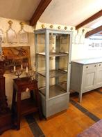 Smalle oude vitrine  bakkersvitrine, Ophalen