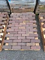 Oude gebakken dikformaat op pallets, Tuin en Terras, Ophalen, Gebruikt, Keramiek, Klinkers
