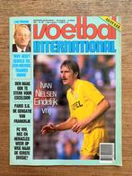 Voetbal International VI Div. tijdschriften uit 1985 / €1,50, Ophalen of Verzenden, Zo goed als nieuw, AZ, Boek of Tijdschrift