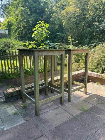 Teak statafel 2x beschikbaar voor biedingen