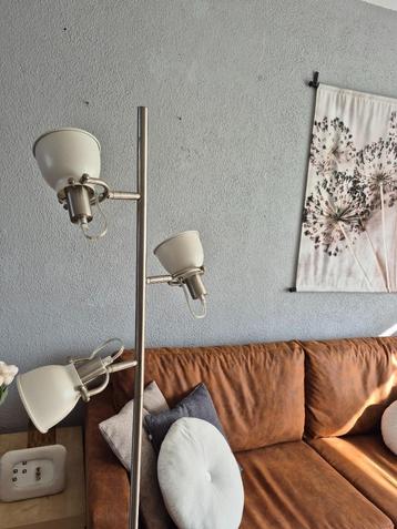 Lampenserie van 5 spotjes wit, rvs beschikbaar voor biedingen