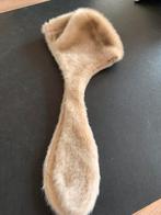 Beige Bontmuts met Knoopsluiting, Kleding | Dames, Hoeden en Petten, Ophalen of Verzenden, Zo goed als nieuw, One size fits all