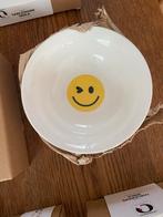 Vt wonen smiley servies, Ophalen, Nieuw, Overige stijlen, Porselein