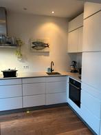 Kvik Mano keuken mat wit, composiet grijs blad, Huis en Inrichting, Ophalen, Wit, Hoekkeuken, Zo goed als nieuw