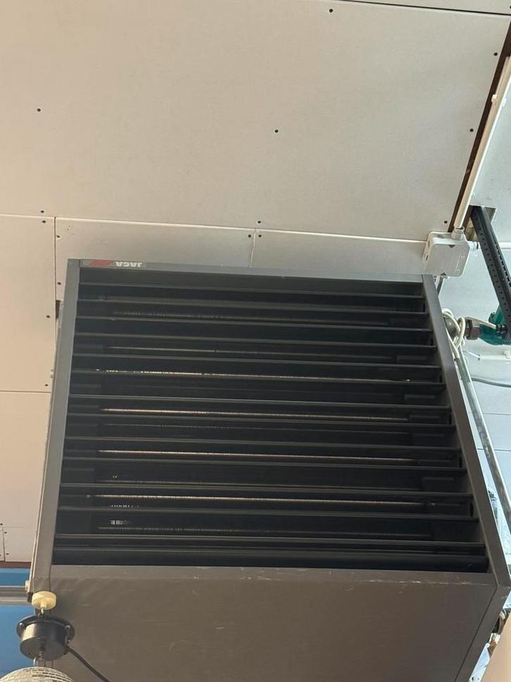 Jaga 431 102kw Luchtverwarmer Loods verwarming wilo pomp, Doe-het-zelf en Verbouw, Verwarming en Radiatoren, Zo goed als nieuw