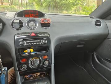 Gezocht monteur die mijn dashboard wil overzetten peugeot rc beschikbaar voor biedingen