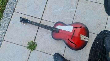 Vintage  Jazz Gitaar goede staat  beschikbaar voor biedingen