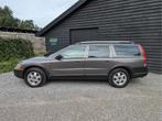 Volvo XC70 2.4D Momentum youngtimer (bj 2006, automaat), Auto's, Automaat, 1694 kg, Beige, XC70