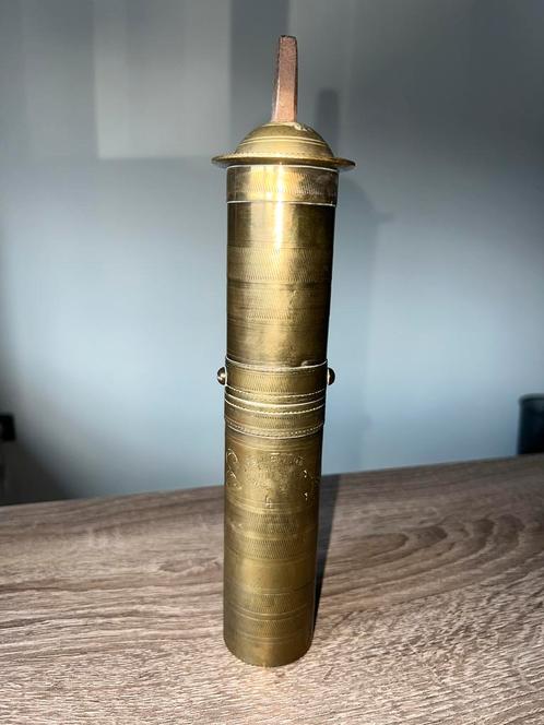 Antieke koperen koffiemolen – decoratief en functioneel, Antiek en Kunst, Antiek | Koper en Brons, Ophalen of Verzenden