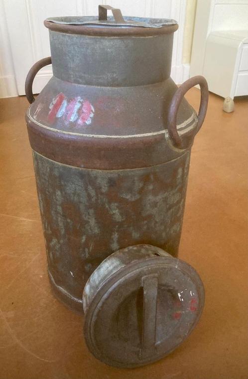 stalen melkbus 30 l. + gasfles uit 1971 / carbid schieten !, Tuin en Terras, Overige Tuin en Terras, Gebruikt, Ophalen