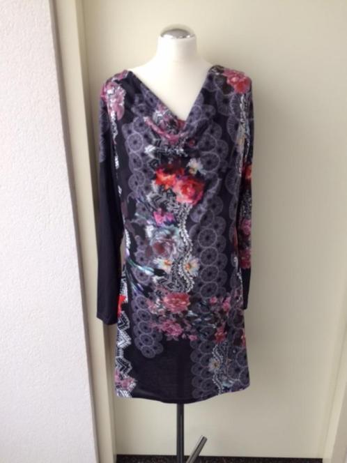 NIEUWE jurk 40/42 met kaartje eraan!!  merk Smash, Kleding | Dames, Jurken, Nieuw, Grijs, Knielengte, Ophalen of Verzenden