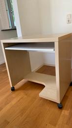 IKEA bureau 77cm x 50 X 76cm h op wieltjes, Zo goed als nieuw, Ophalen