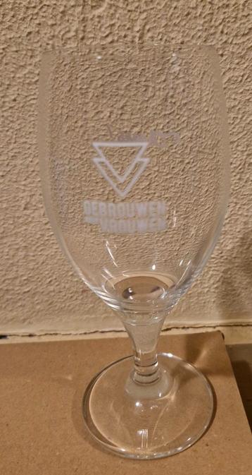 Gebrouwen Vrouwen Bierglazen beschikbaar voor biedingen