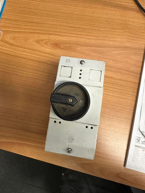 Motor beveiligingschakelaar, Hobby en Vrije tijd, Elektronica-componenten, Nieuw, Ophalen of Verzenden