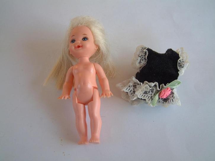 Mattel popje 1994 nr.7, Verzamelen, Poppen, Zo goed als nieuw, Pop, Ophalen of Verzenden