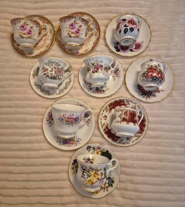 Lot 9 Engelse kop en schotels, hightea tea,, Antiek en Kunst, Antiek | Servies los, Ophalen of Verzenden
