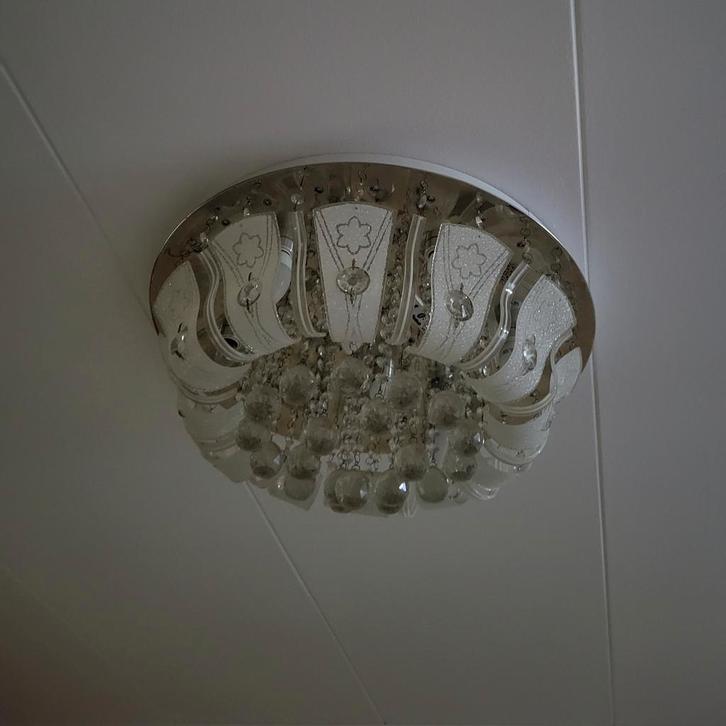 Bieden 2 plafondlampen met Bluetooth Speaker, Huis en Inrichting, Lampen | Plafondlampen, Zo goed als nieuw, Glas, Kunststof, Metaal