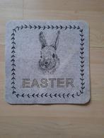 NIEUW KLEEDJE PASEN MET HAAS Afmeting 30 x 30 cm, Ophalen of Verzenden, Nieuw