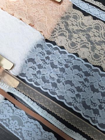Pakket, Set lingerie stretch kant en elastiek beschikbaar voor biedingen