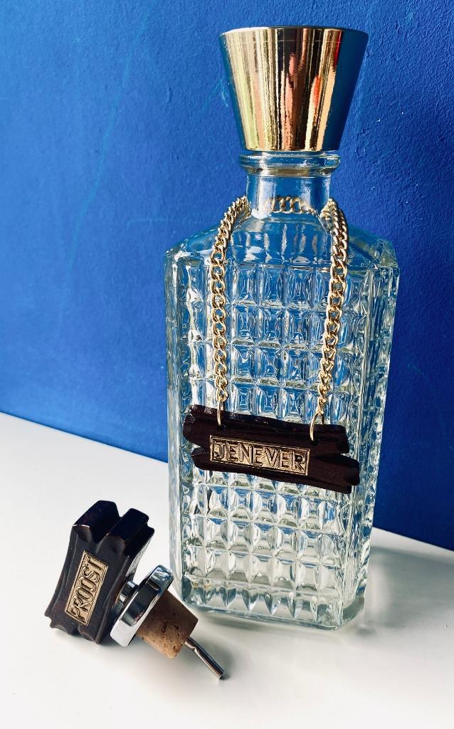 Glazen karaf decanteerkaraf/met label en schenktuit/Jenever, Verzamelen, Glas en Borrelglaasjes, Gebruikt, Overige typen, Ophalen of Verzenden