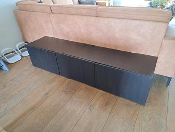 IKEA Besta TV meubel in zeer goede staat. Met kinderslot.